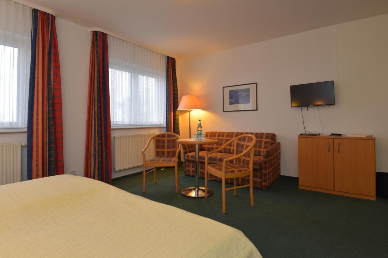 Hotel Am Wald -Garni- Elgersburg Exterior photo