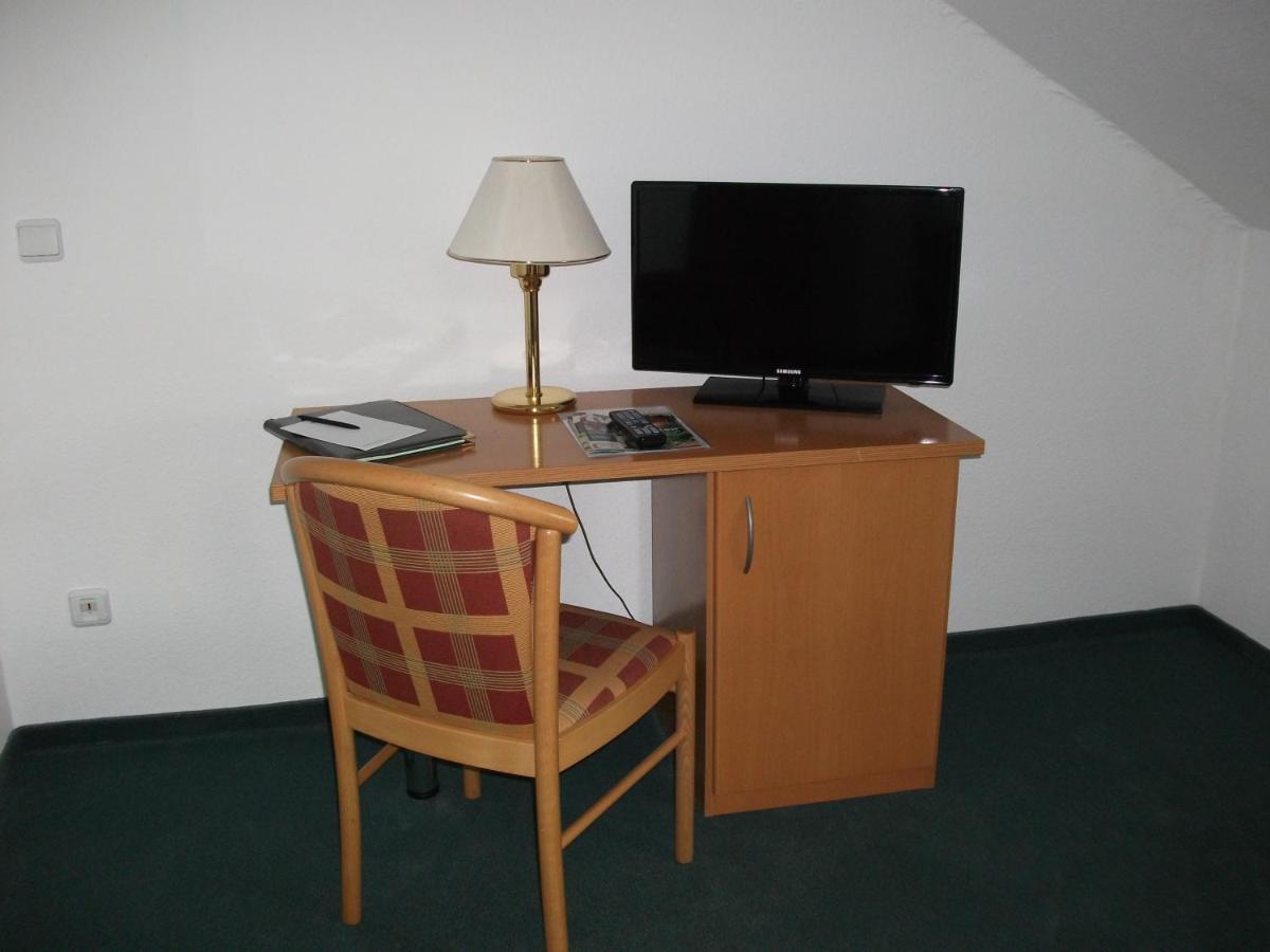 Hotel Am Wald -Garni- Elgersburg Room photo